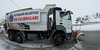 Büyükşehir'in 156 Araç ve 328 Personeli, Karla Mücadele İçin Hazır