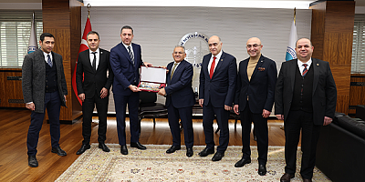 Memduh Büyükkılıç'a Yargı Mensuplarından Ziyaret