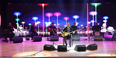 Memduh Büyükkılıç, Dünya Engelliler Günü'ne Özel Konserde 'Özel' Vatandaşlarla Buluştu