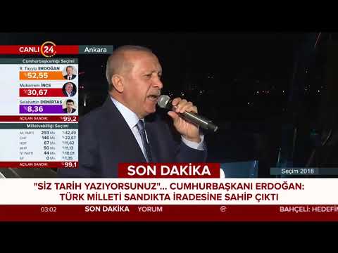 Cumhurbaşkanı Erdoğan balkon konuşması yaptı